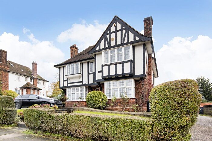1 Bedroom Flat To Rent In Ossulton Way, London, N2
