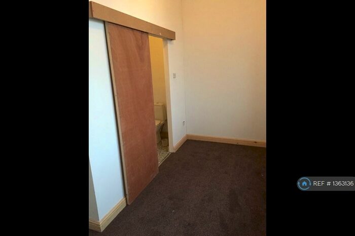 1 Bedroom Flat To Rent In Charles Lane, Haslingden, BB4