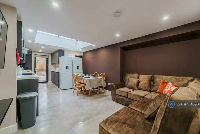 5 Bedroom Terraced House To Rent In Irving Road, Coventry, CV1