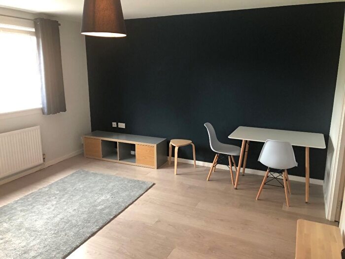 1 Bedroom Flat To Rent In Heriothill Terrace, Canonmills, Edinburgh, EH7