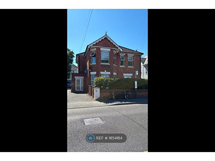 1 Bedroom Flat To Rent In Alumhurst Road, Bournemouth, BH4