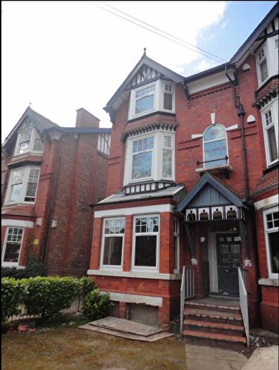 2 Bedroom Flat To Rent In Old Lansdowne Road, M20