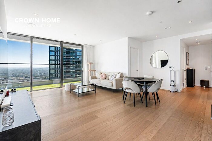 2 Bedroom Flat For Sale In Bagshaw Building, Wardian London, Canary Wharf, E14