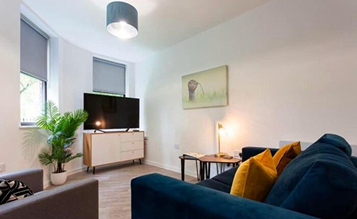 1 Bedroom Flat To Rent In Castle Street, Taunton, TA1