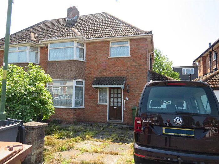 3 Bedroom Semi Detached Bungalow For Sale In Blandford Avenue, Castle Bromwich, Birmingham, B36