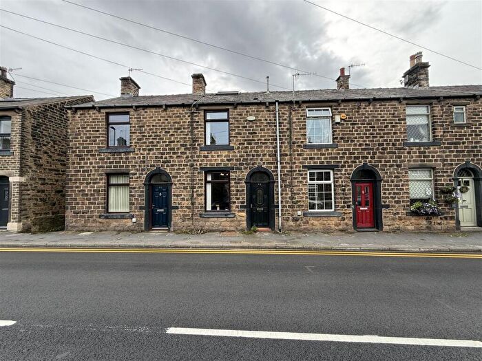 2 Bedroom Terraced House For Sale In Chew Valley Road, Greenfield, Oldham, OL3