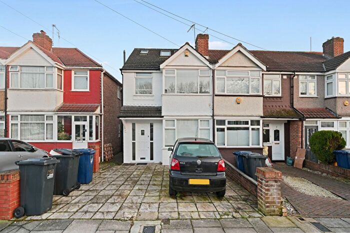 4 Bedroom End Terrace House For Sale In Jubilee Road, Perivale, UB6