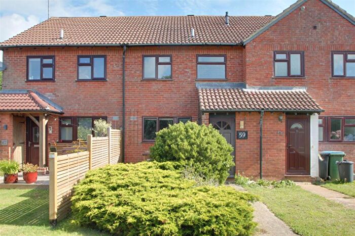 2 Bedroom House To Rent In Dinsdale Gardens, Rustington, BN16