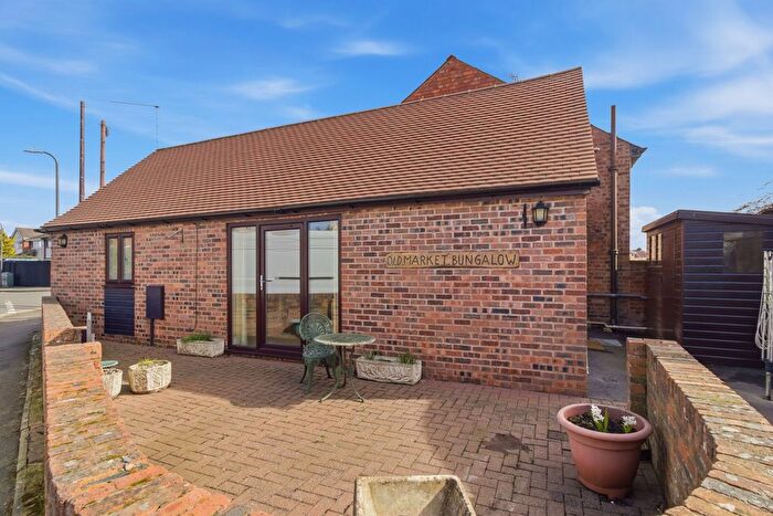 2 Bedroom Semi Detached Bungalow For Sale In Severn Drive, Upton-Upon-Severn, WR8