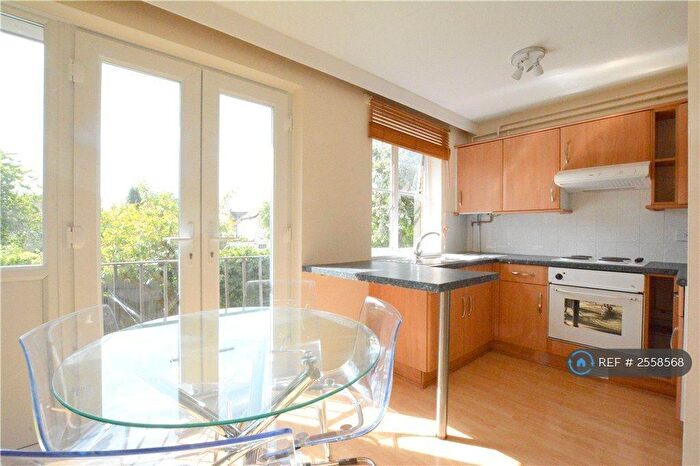 1 Bedroom Flat To Rent In Yew Tree Close, Beaconsfield, HP9