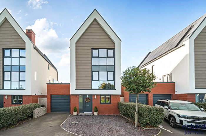 4 Bedroom Detached House For Sale In The Leasowes, Tadpole Garden Village, Swindon, SN25