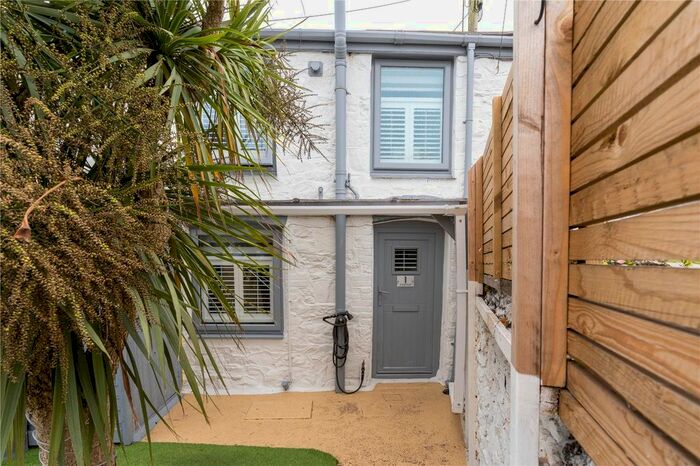 1 Bedroom End Of Terrace House For Sale In Kozy Cottage, Treswithian, Camborne, TR14