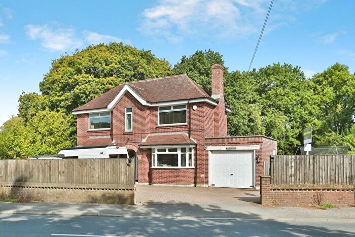 4 Bedroom Detached House For Sale In Verwood Road, Ashley, Ringwood, Dorset, BH24