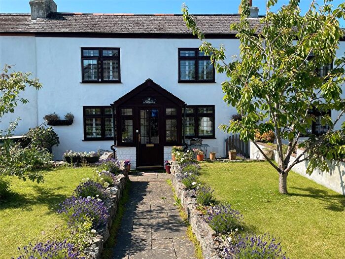 4 Bedroom Semi-Detached House For Sale In Redruth Highway, Redruth, Cornwall, TR15