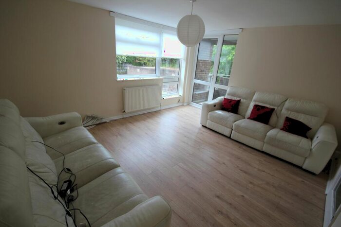 1 Bedroom Flat To Rent In Duffield Close, Harrow, HA1