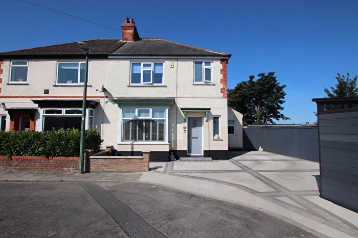 3 Bedroom Semi Detached House For Sale In Dene Road, Grimsby, DN32
