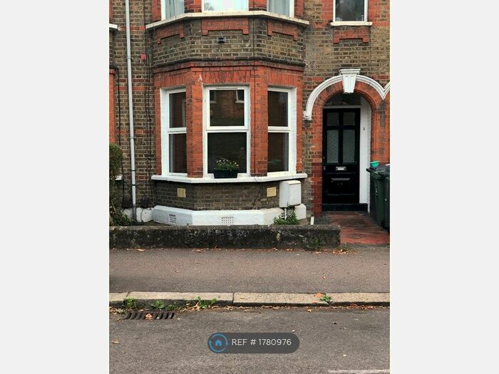 1 Bedroom Flat To Rent In Edward Road, London, E17