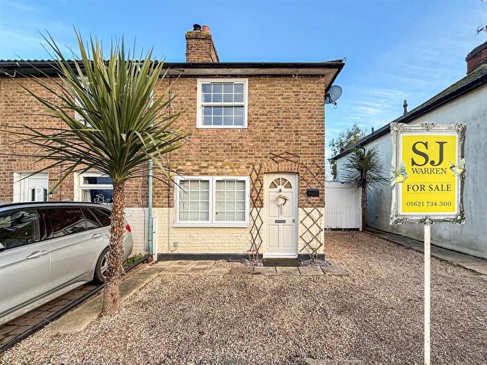 2 Bedroom Semi Detached House For Sale In Lilian Road, Burnham-On-Crouch, CM0