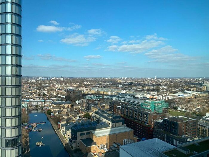 1 Bedroom Flat For Sale In Carrara Tower, Bollinder Place, London, EC1V