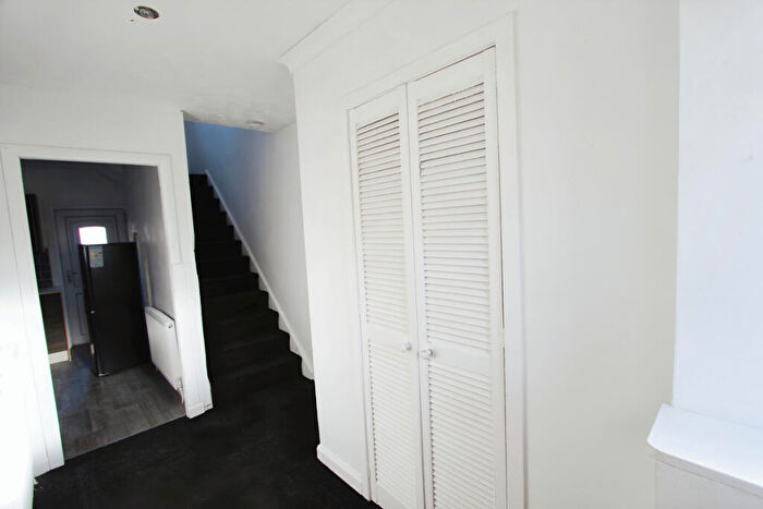 3 Bedroom Terraced House For Sale In Forrest Avenue, Hamilton, ML3