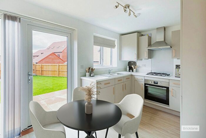 3 Bedroom Semi-Detached House To Rent In Fillenham Way, Chatteris, PE16