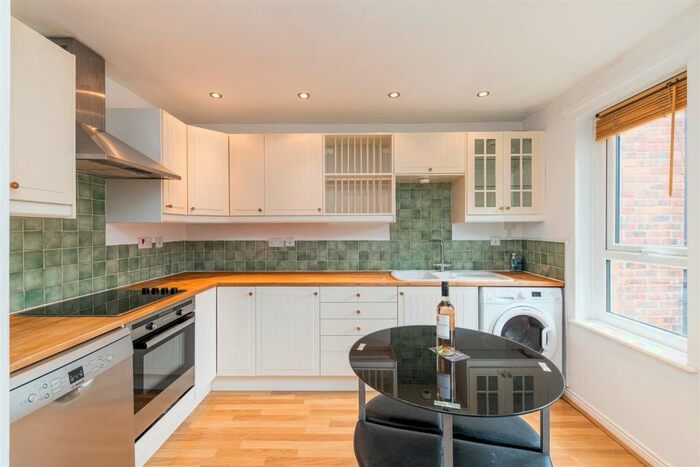 2 Bedroom Flat To Rent In Orchard Place, Jesmond, Newcastle Upon Tyne, NE2