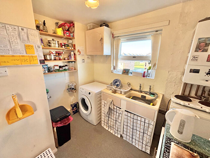 2 Bedroom Apartment For Sale In Nesswood Avenue, South Shore, FY4