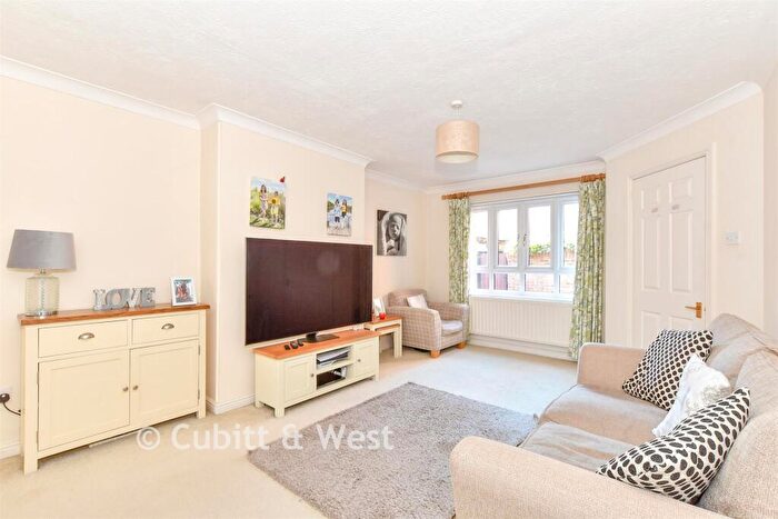 3 Bedroom Terraced House For Sale In The Parchment, Havant, Hampshire, PO9