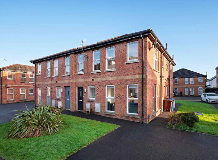 2 Bedroom TownHouse For Sale In Balmoral Square, Bangor, BT19