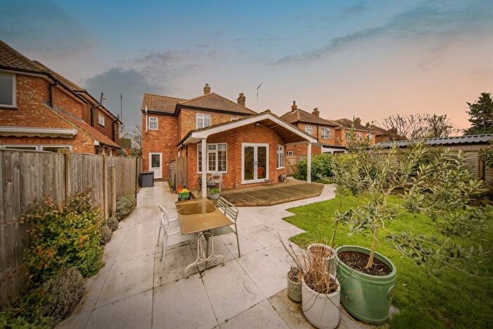 4 Bedroom Detached House For Sale In Ipswich Road, Holbrook, Ipswich, IP9