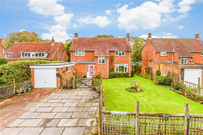 4 Bedroom Detached House For Sale In Blackwater Road, Newport, Isle Of Wight, PO30