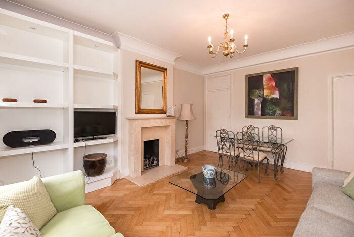 1 Bedroom Flat To Rent In Kings Road, Chelsea, SW3