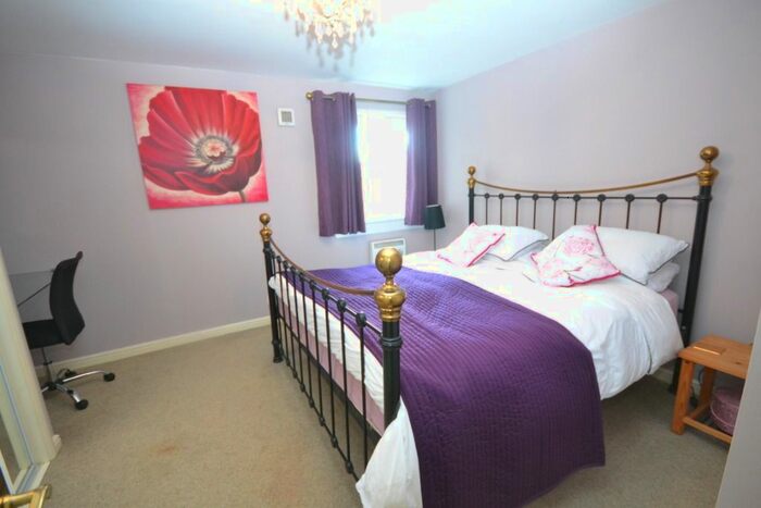 1 Bedroom Flat To Rent In Queens Crescent, Livingston, West Lothian, EH54