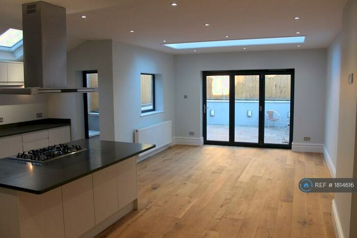 4 Bedroom End Of Terrace House To Rent In Fairlight Avenue, London, NW10