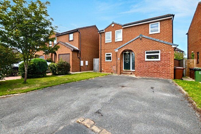 4 Bedroom Detached House For Sale In Willow Park, Wakefield, West Yorkshire, WF1