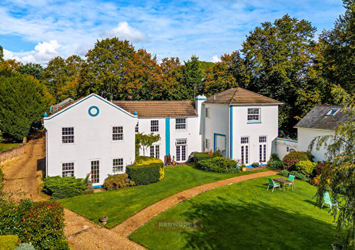 2 Bedroom Apartment For Sale In Old Windsor, SL4