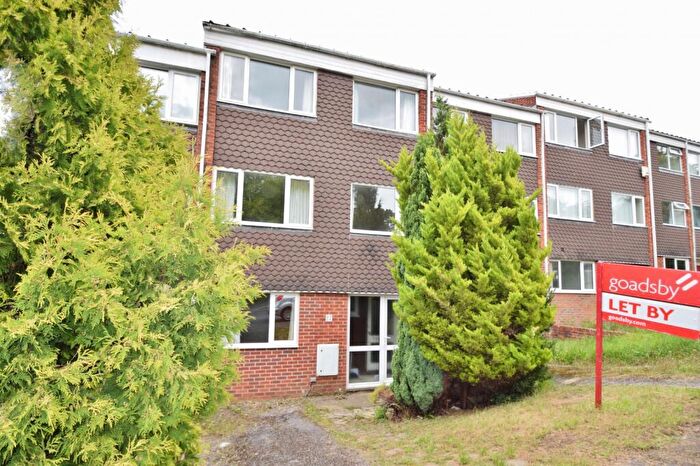 5 Bedroom Terraced House To Rent In Fulflood, SO22