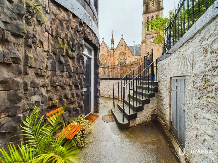 2 Bedroom Flat To Rent In Pilrig Place, Leith Walk, Edinburgh, EH6