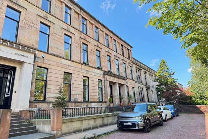 2 Bedroom Flat To Rent In Bed Furnished At Hamilton Drive, Glasgow, G12