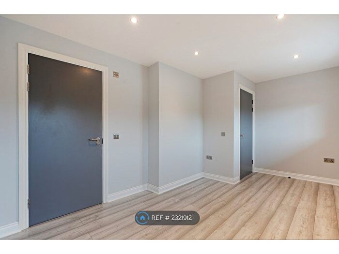 1 Bedroom Flat To Rent In Bamford Point, Sheffield, S6