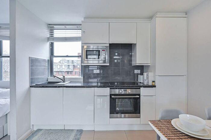 Studio To Rent In Priory House, Rampayne Street, Pimlico, London, SW1V