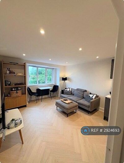 2 Bedroom Flat To Rent In Cassandra Court, London, NW2
