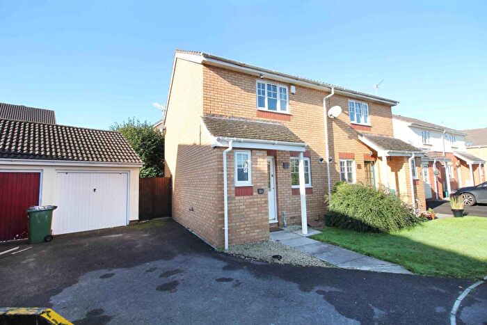 2 Bedroom Semi-Detached House To Rent In Dol-y-Llan, Miskin, CF72