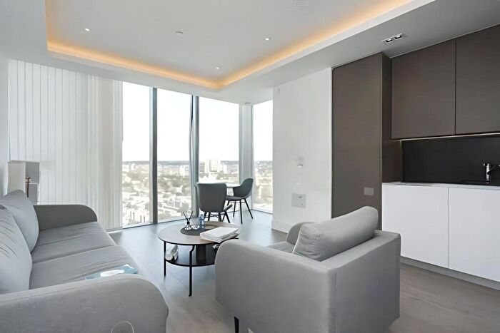2 Bedroom Apartment To Rent In Bollinder Place, London, EC1V