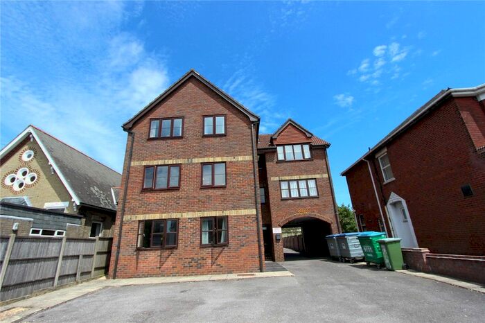1 Bedroom Flat To Rent In Shirley Road, Southampton, Hampshire, SO15