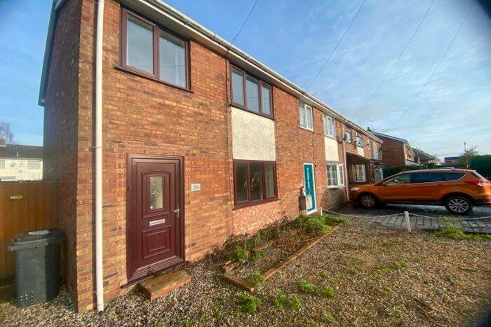 3 Bedroom Mews To Rent In Wallis Street, Crewe, CW1