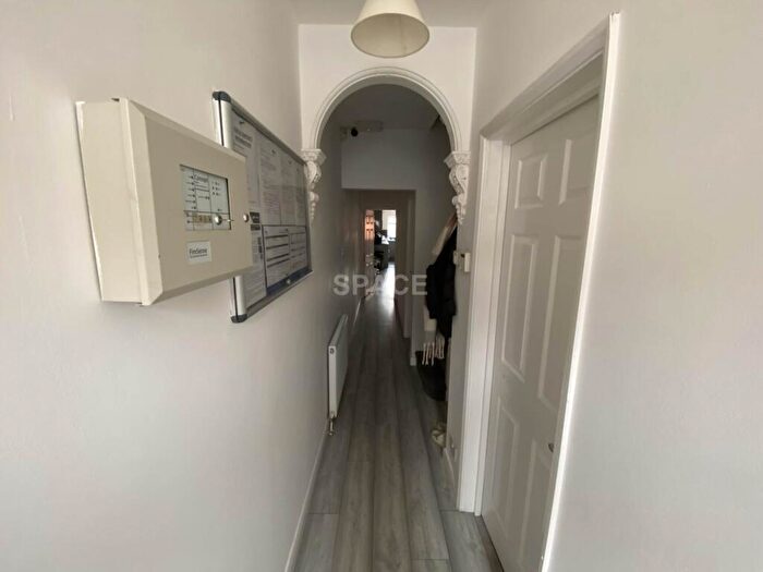 6 Bedroom Terraced House To Rent In Norris Road, Reading, Berkshire, RG6