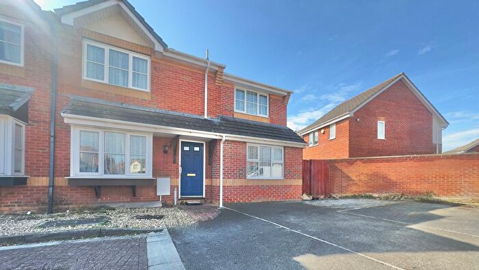 4 Bedroom Semi-detached House For Sale In Camberley Walk, Locking Castle, BS22