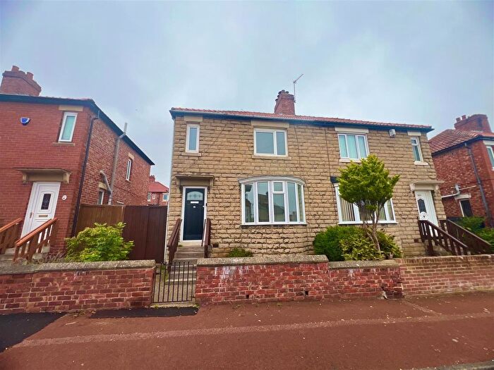 3 Bedroom Semi-Detached House For Sale In Brighton Road, Bensham, Gateshead, NE8