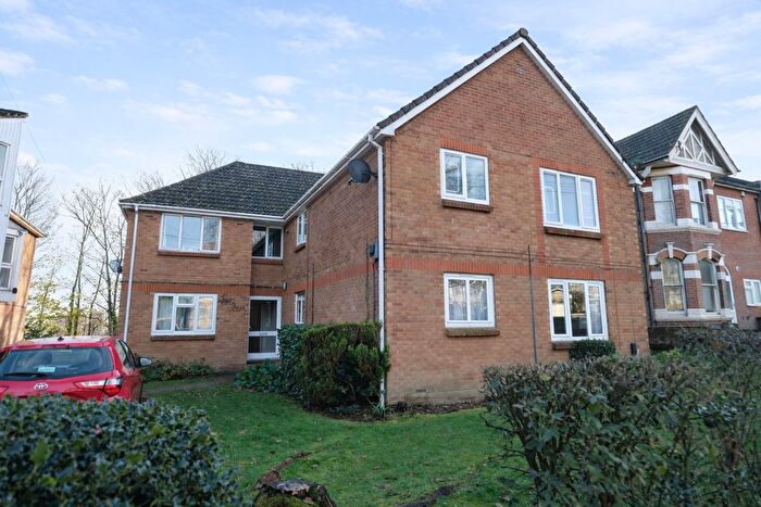 2 Bedroom Flat For Sale In Lawn Road, Southampton, SO17